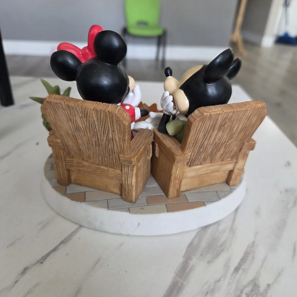Disney Mickey and Minnie Mouse Figurine - Red and Black